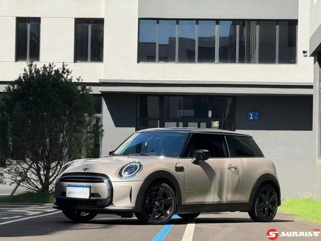MINI MINI, 2023