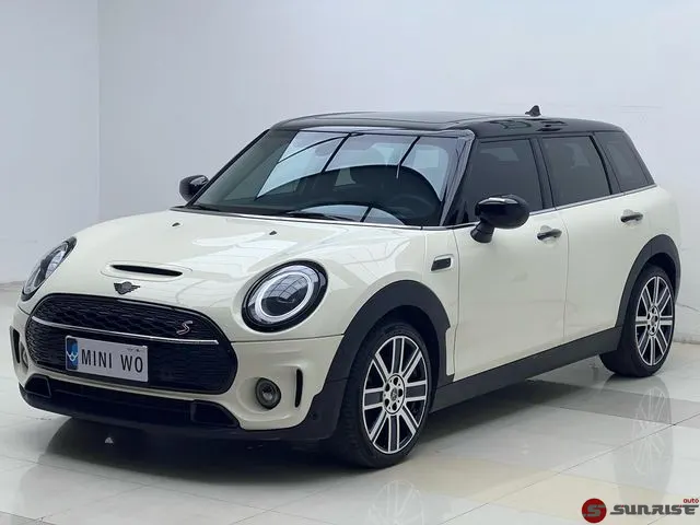 MINI MINI CLUBMAN, 2022