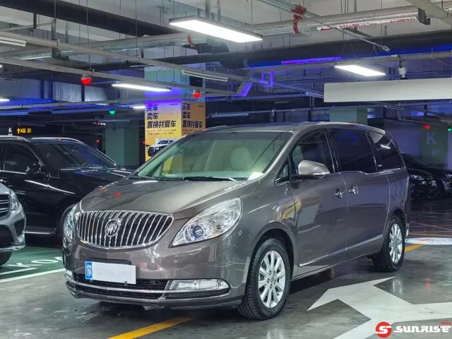 Buick GL8, 2011