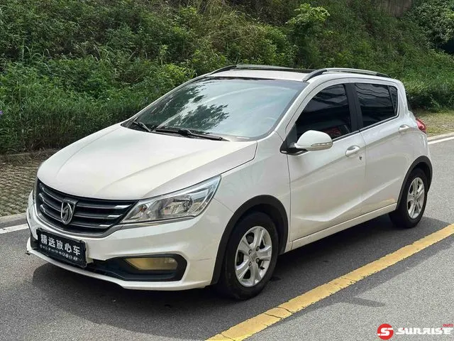 Baojun 310, 2016