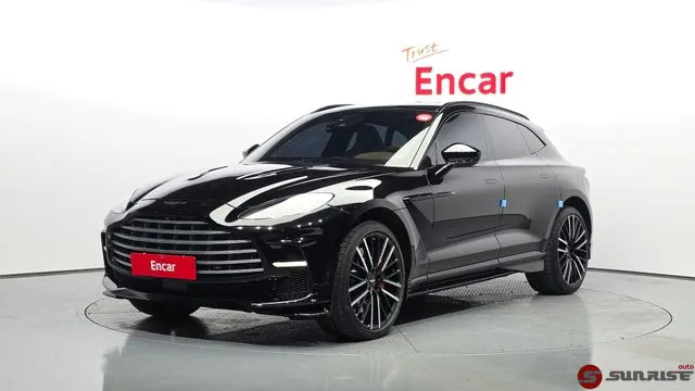 Astonmartin DBX, 2023/08