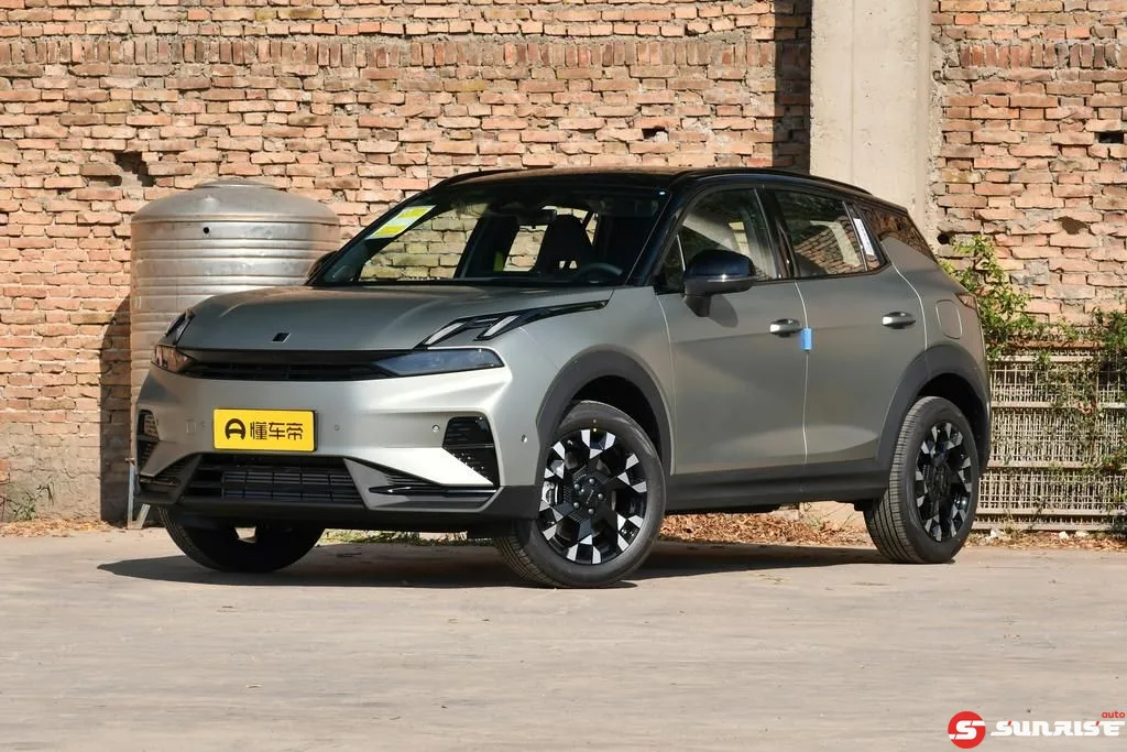 Lynk & Co 06