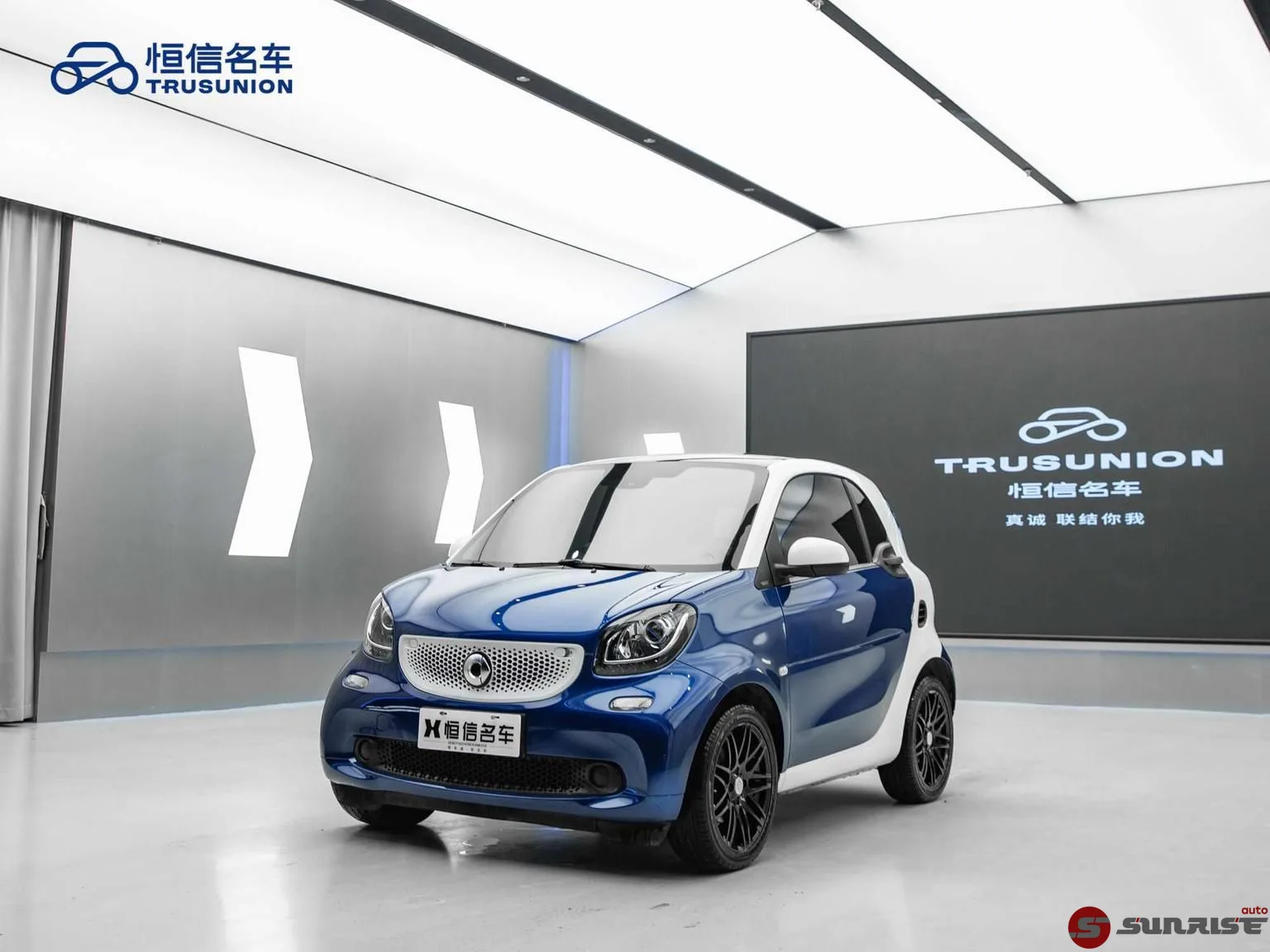 Smart smart fortwo 2020, 6 ст. робот (DCT), 0.9 л., 90 л.с. из Китая