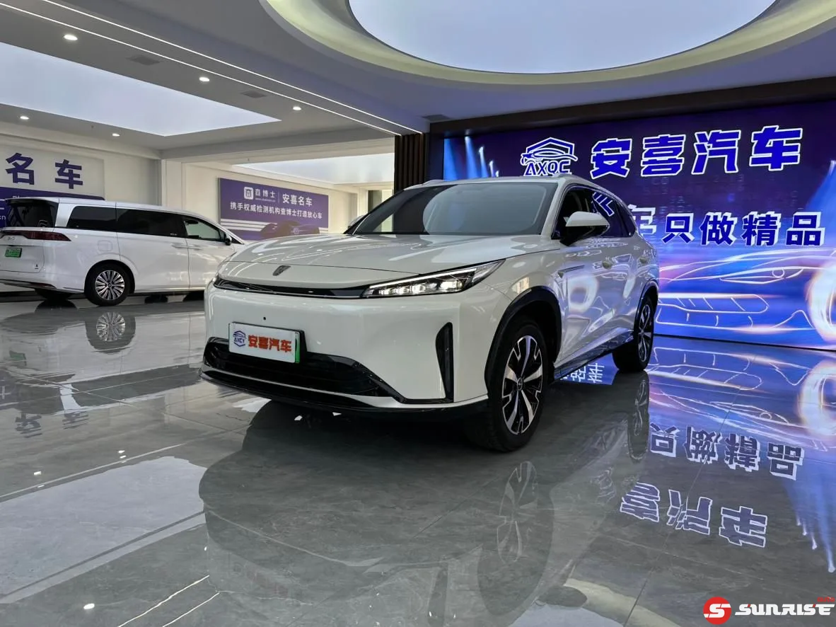 Roewe D5X DMH 2025, 2 ст. DHT, 1.5 л., 150 л.с. из Китая