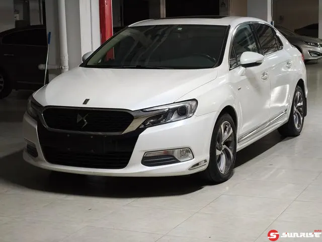 DS DS 5LS, 2015