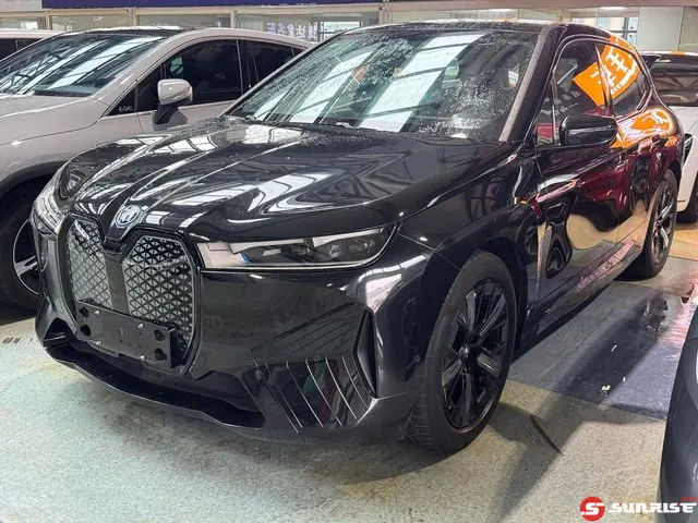 BMW iX, 2022