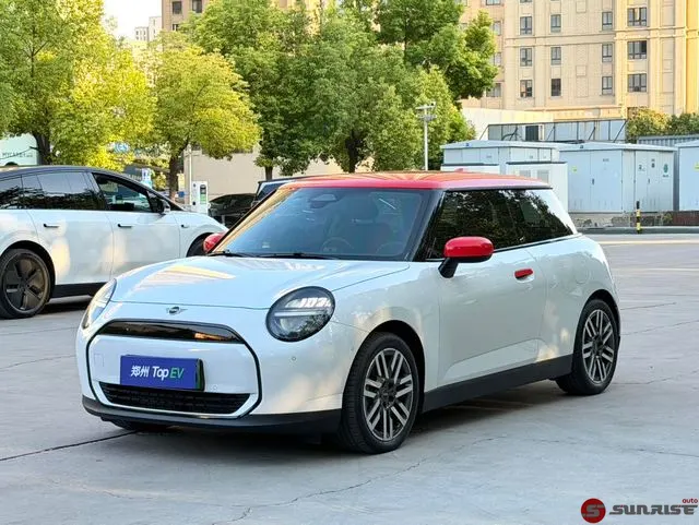 MINI MINI COOPER, 2024