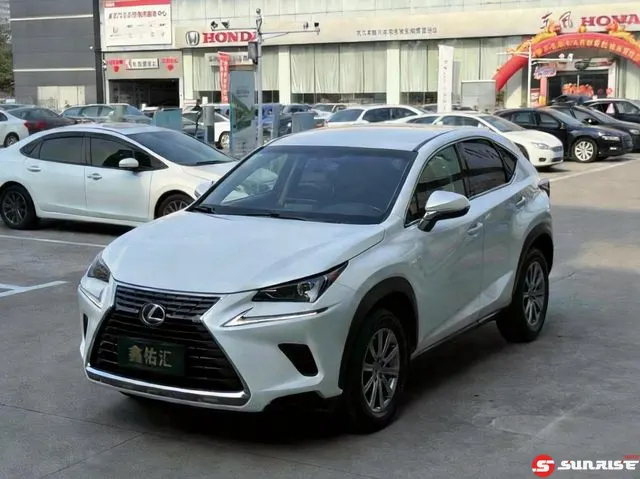 Lexus NX, 2017