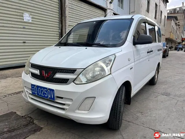 Wuling Rongguang V, 2016
