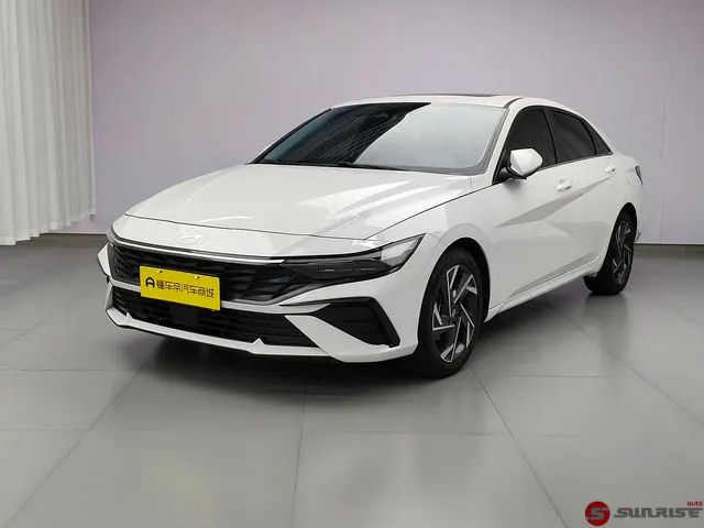 Hyundai Elantra, 2024