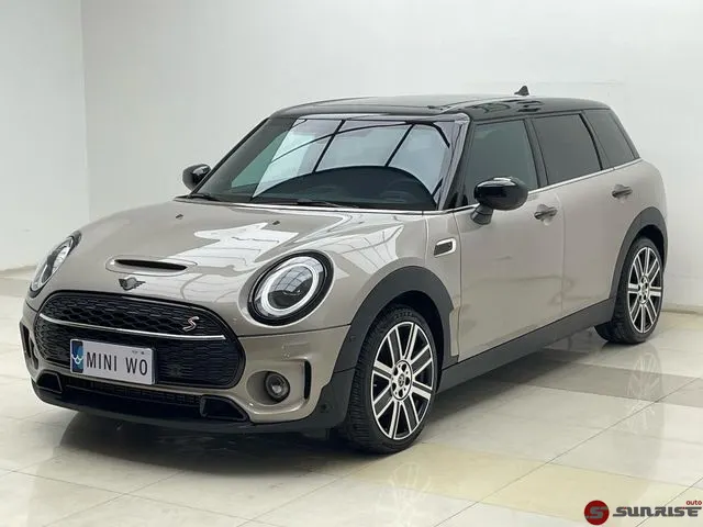 MINI MINI CLUBMAN, 2024