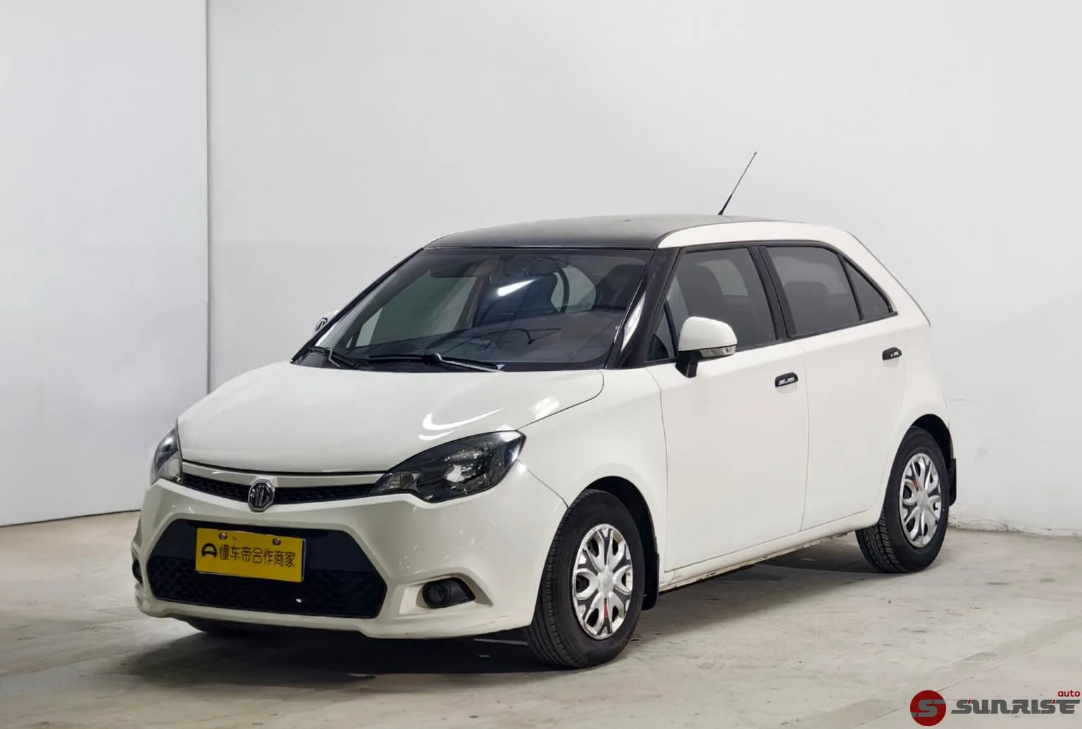 MG MG 3 2013, 5 ст. AMT, 1.3 л., 92 л.с. из Китая