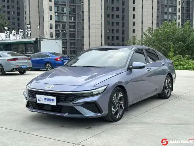 Hyundai Elantra, 2023