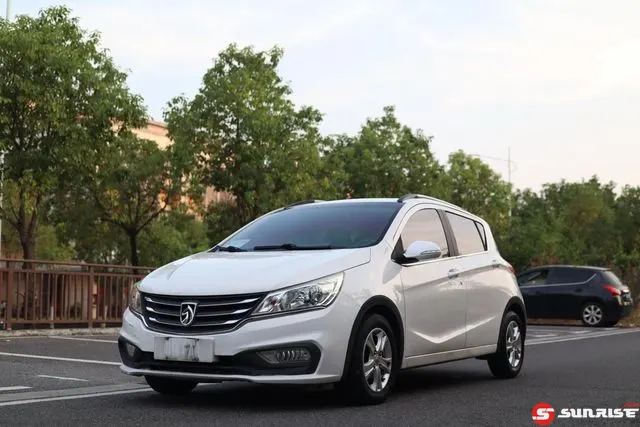Baojun 310, 2016
