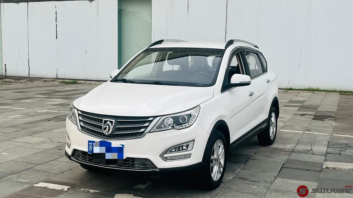 Baojun 560 2017, 6 ст. механика, 1.8 л., 137 л.с. из Китая