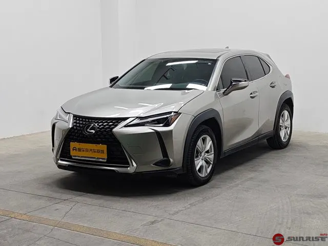 Lexus UX, 2021