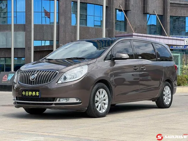 Buick GL8, 2017
