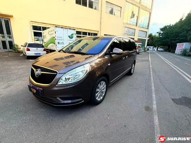 Buick GL8, 2017