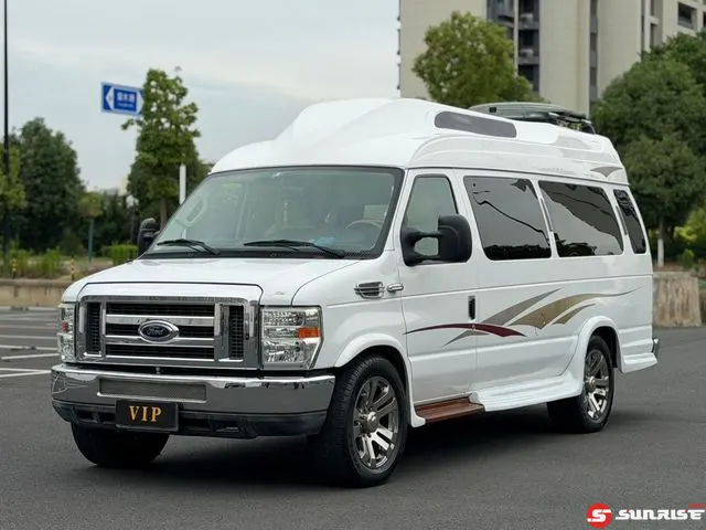 Ford E350, 2013