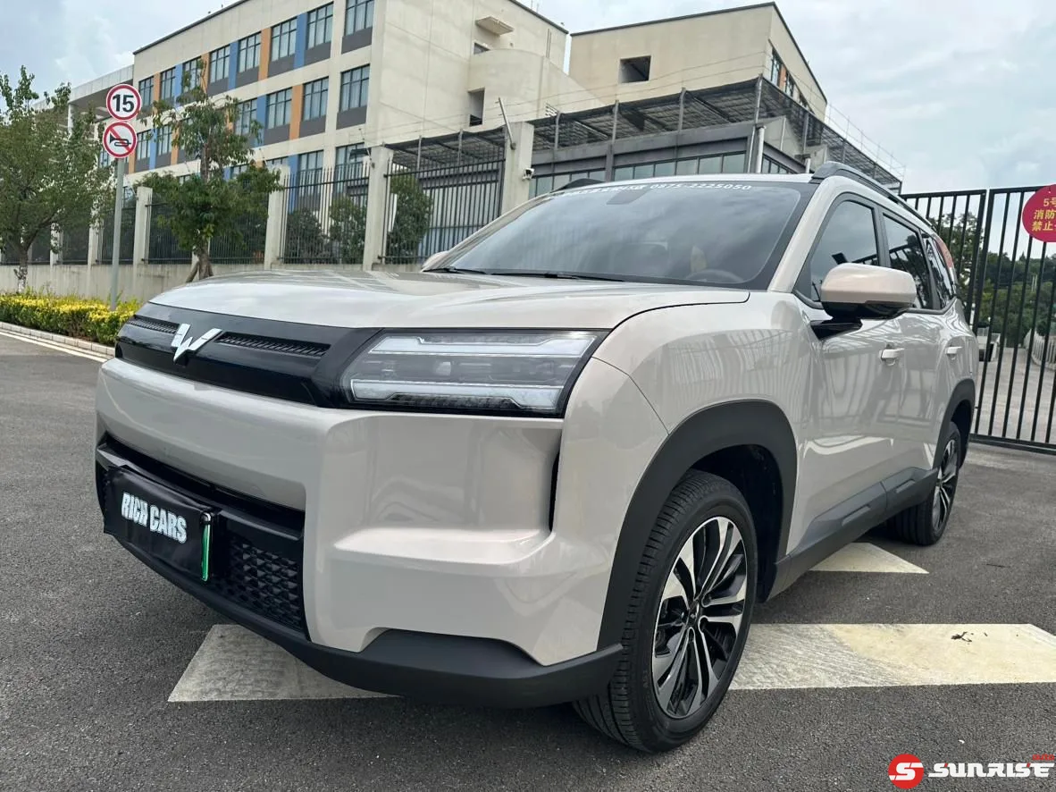 Wuling Xingguang 560 EV 2025, односкоростная (электро), 136 л.с. из Китая