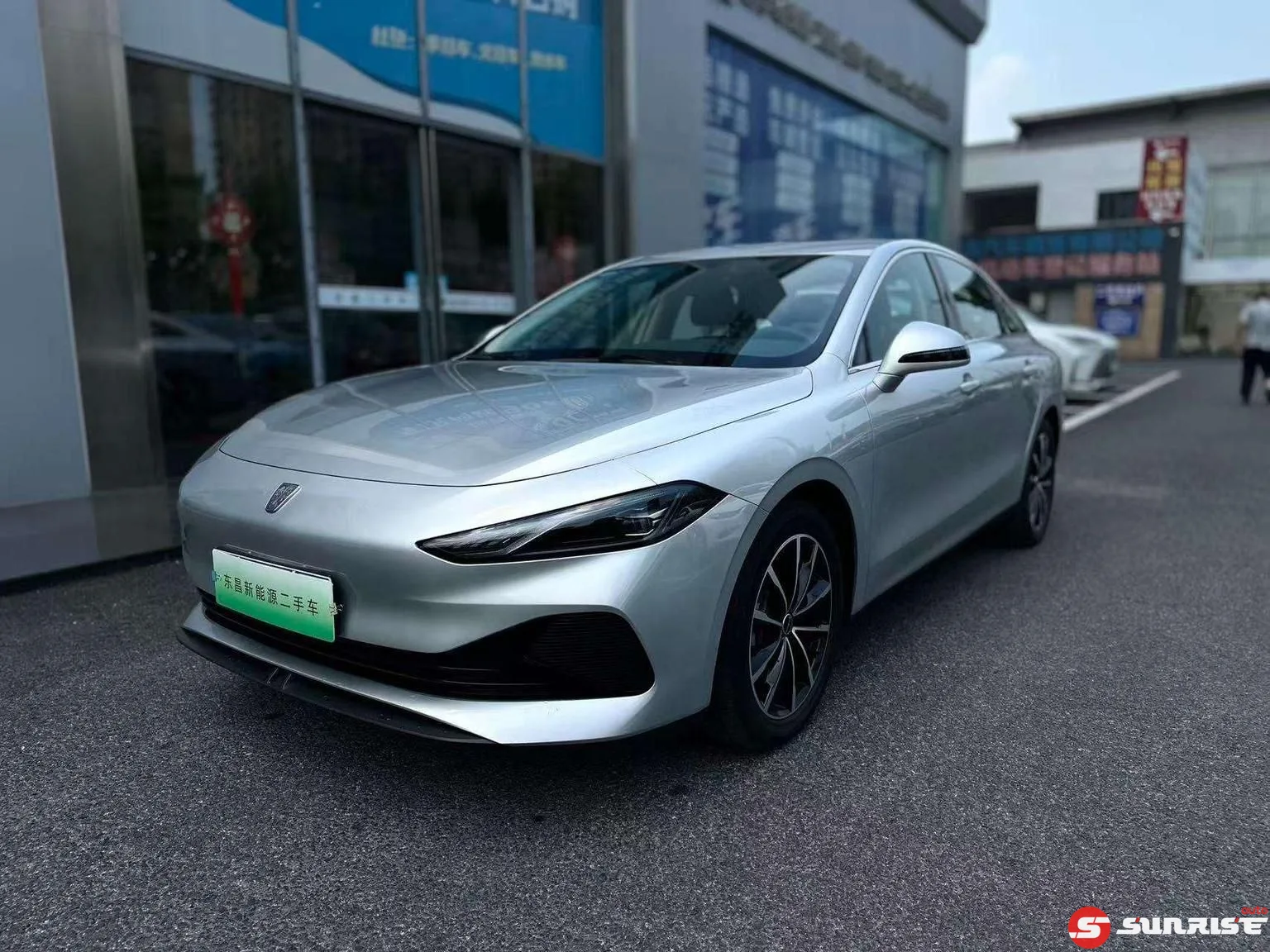 Roewe D7 DMH 2026, 1 ст. DHT, 1.5 л., 112 л.с. из Китая