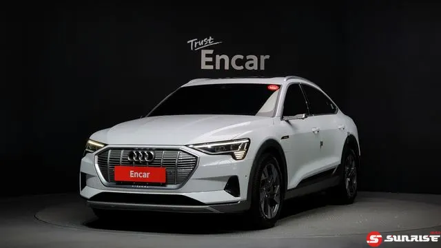 Audi e-tron, 2021/11