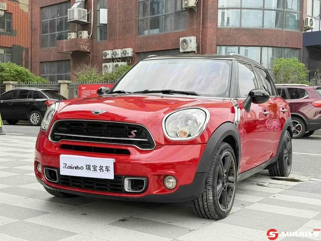 MINI MINI COUNTRYMAN, 2015