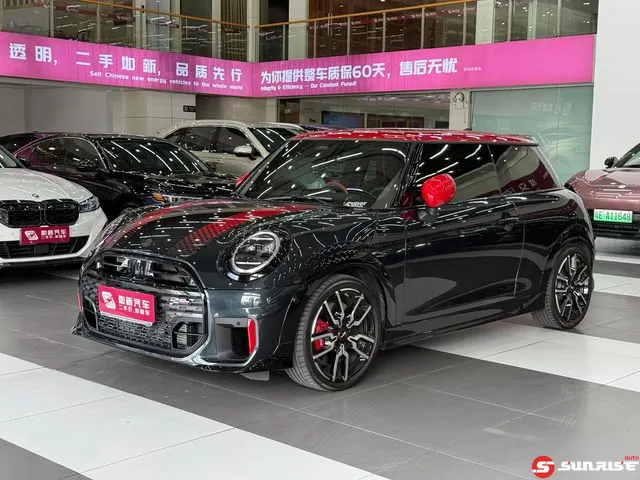 MINI MINI JCW, 2026