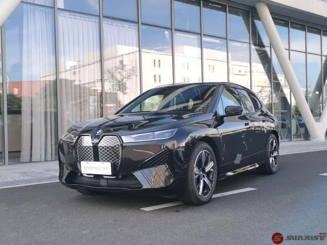 BMW iX, 2023