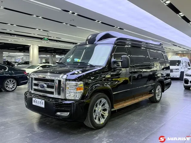 Ford E350, 2019
