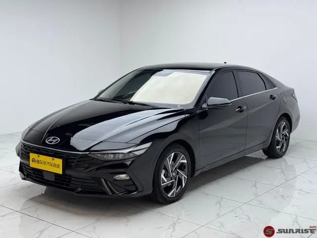 Hyundai Elantra, 2024