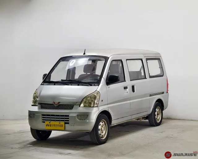Wuling Rongguang, 2010