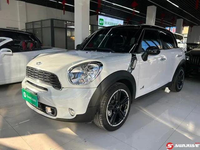 MINI MINI COUNTRYMAN, 2013