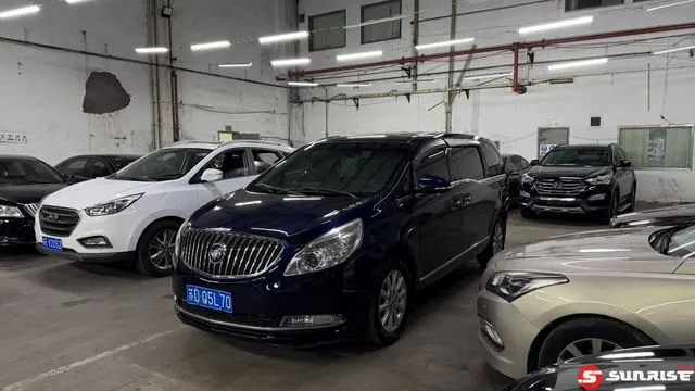 Buick GL8, 2013