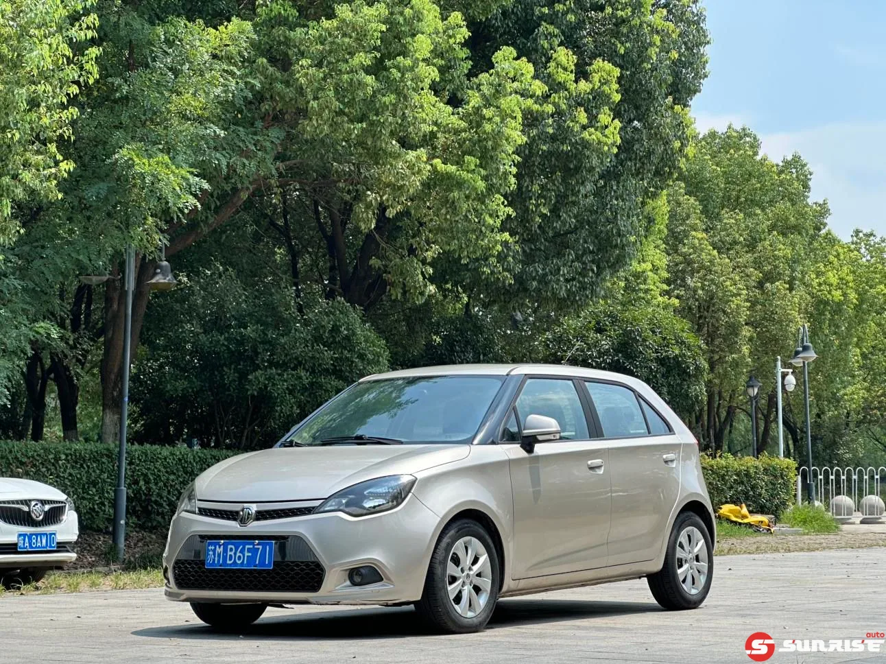 MG MG 3 2011, 5 ст. AMT, 1.5 л., 109 л.с. из Китая