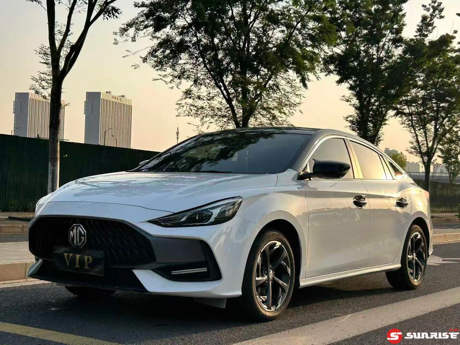 MG MG5 2023, 7 ст. робот (DCT), 1.5 л., 173 л.с. из Китая