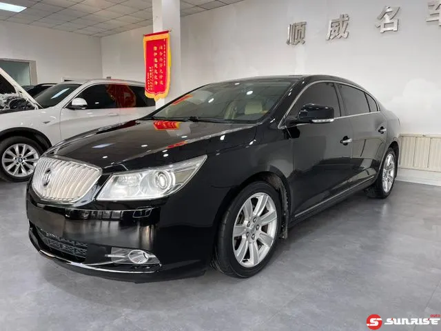 Buick LaCrosse, 2012