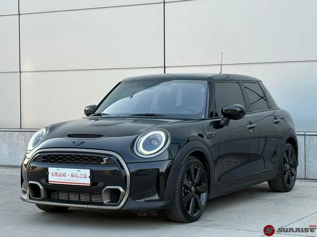 MINI MINI, 2023