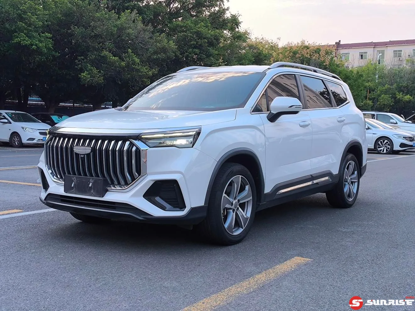 Geely Haoyue L 2023, 7 ст. робот (DCT), 2 л., 218 л.с. из Китая