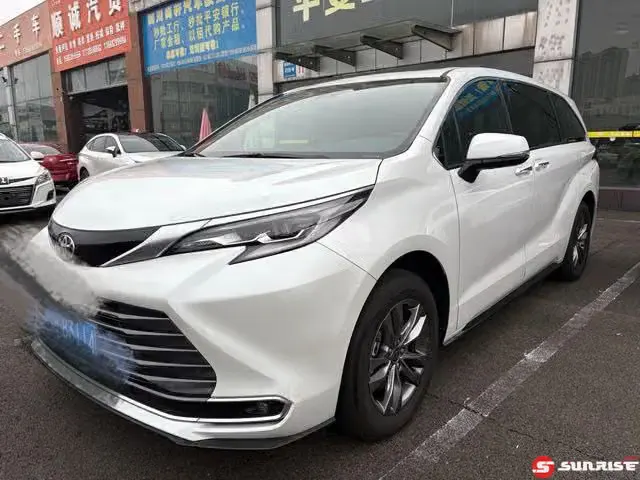 Toyota Sienna, 2025