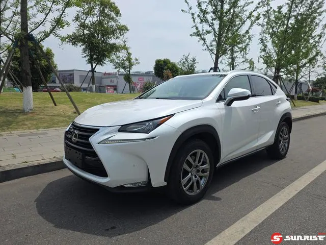 Lexus NX, 2015