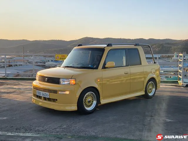 Toyota bB, 2001/12