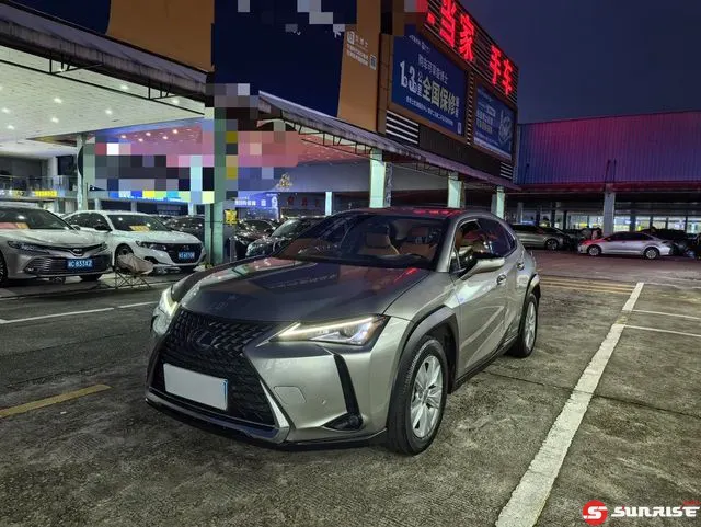 Lexus UX, 2021
