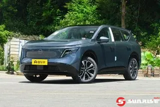 Nissan NX8