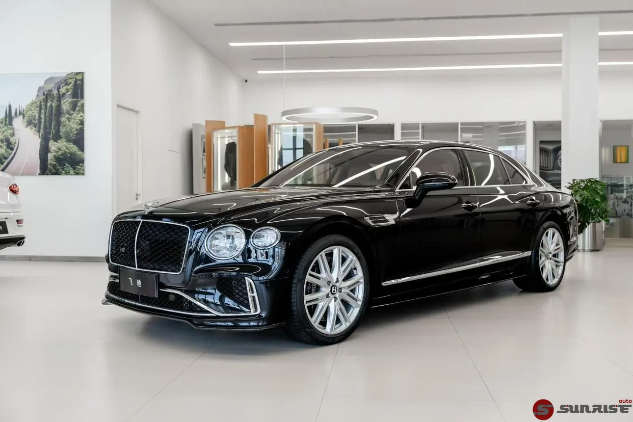 Bentley Flying Spur PHEV 2026, 8 ст. робот (DCT), 4 л., 520 л.с. из Китая