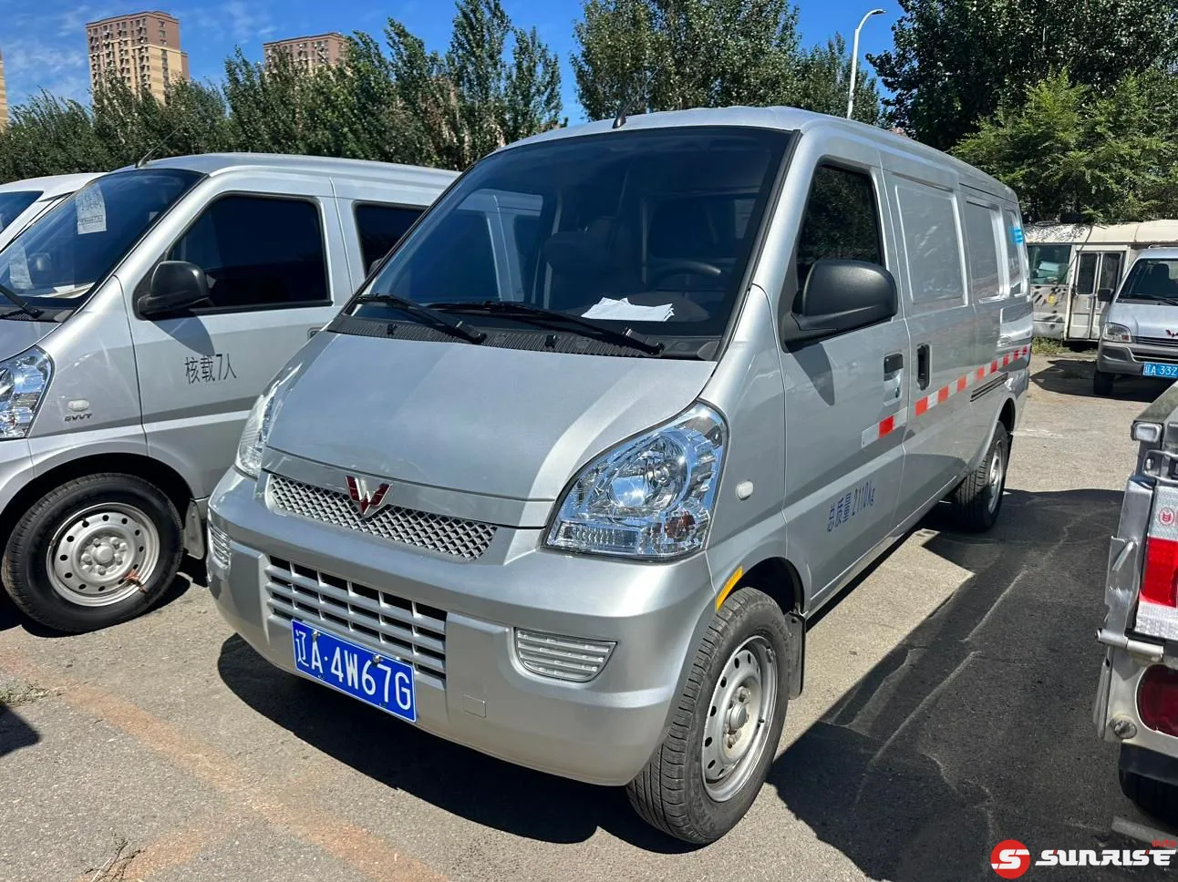Wuling Rongguang 2025, 1.5 л., 122 л.с. из Китая