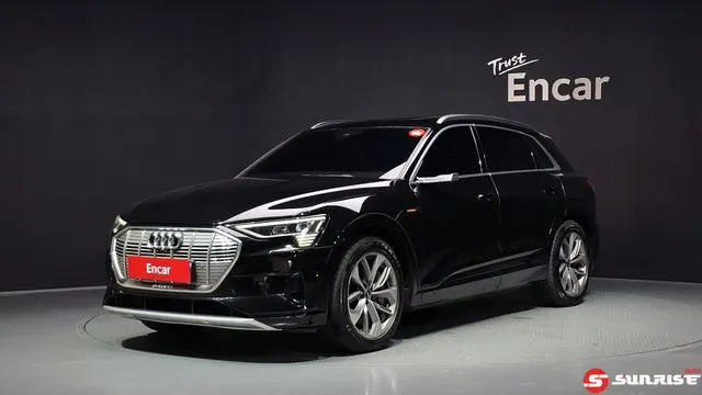 Audi e-tron, 2022/01