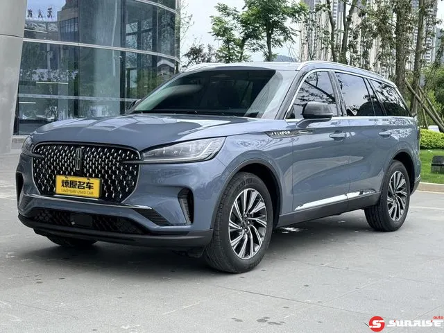 Lincoln Aviator, 2025