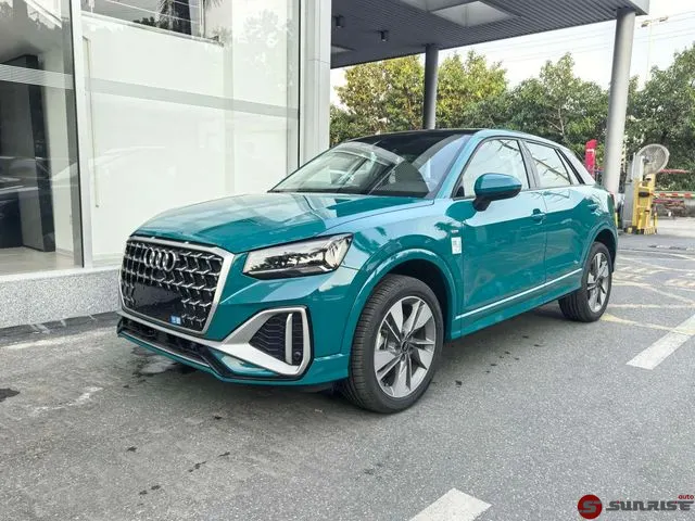 Audi Q2L, 2025