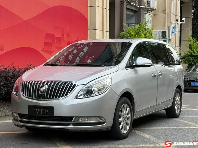 Buick GL8, 2011